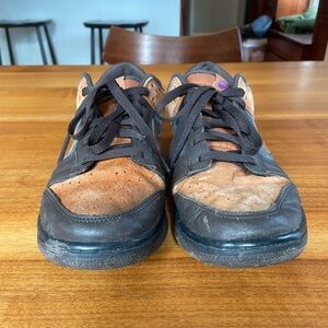 size 10.5 men’s cider/dark chocolate/wild low dunks